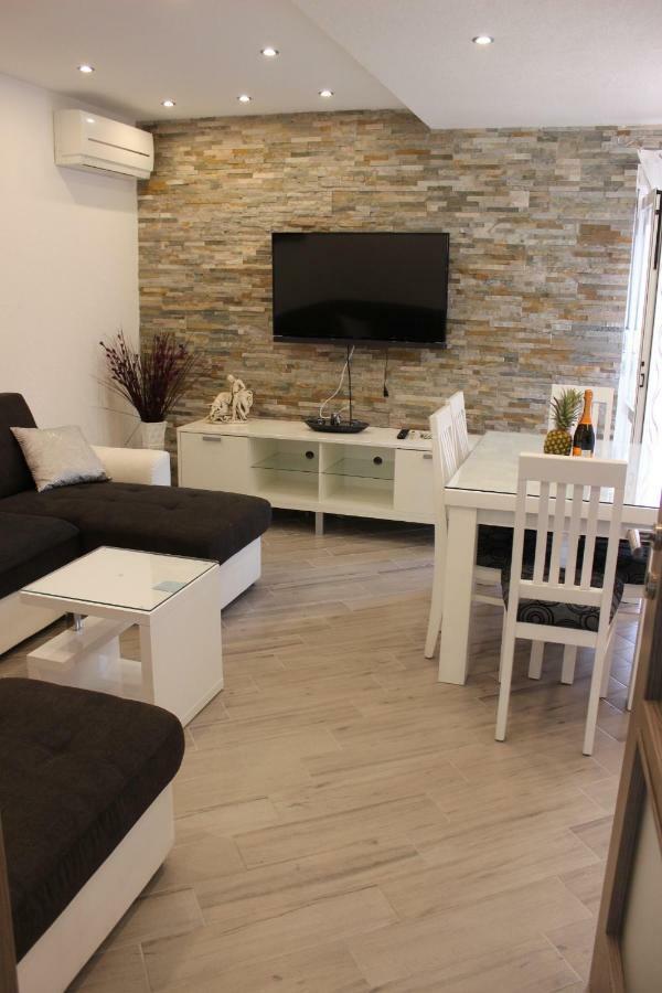 Apartment Lucky With Jacuzzi Τρογκίρ Εξωτερικό φωτογραφία