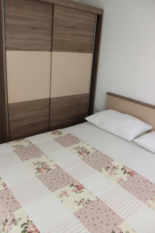 Apartment Lucky With Jacuzzi Τρογκίρ Εξωτερικό φωτογραφία